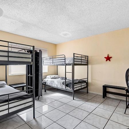 Crocodhouse Early Check In Eight Years Hosting Hostel Fort Lauderdale Buitenkant foto