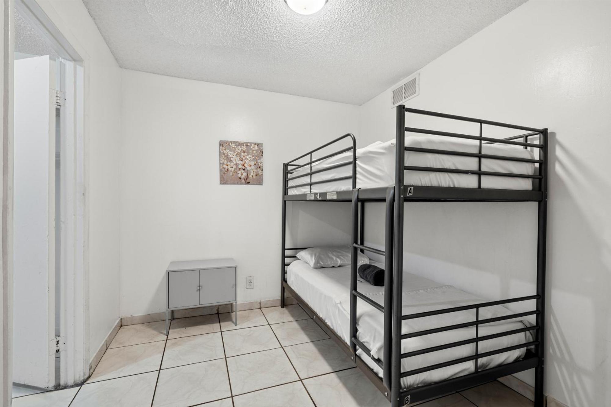 Crocodhouse Early Check In Eight Years Hosting Hostel Fort Lauderdale Buitenkant foto