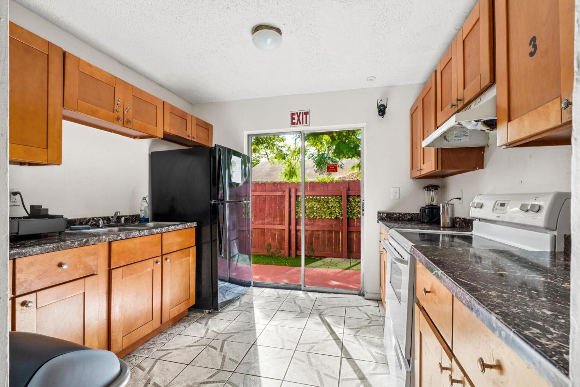 Crocodhouse Early Check In Eight Years Hosting Hostel Fort Lauderdale Buitenkant foto